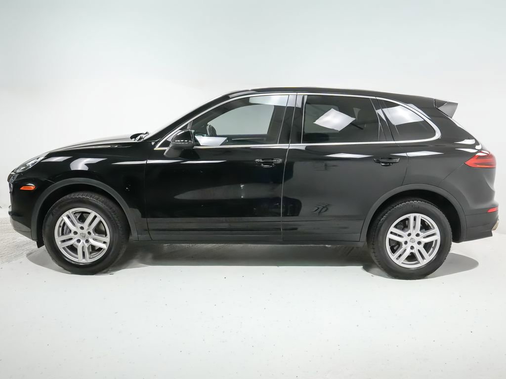Used 2016 Porsche Cayenne image 2