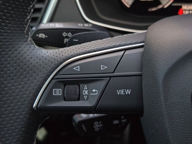 Used 2024 Audi SQ5 Premium Plus AWD/4WD image 30