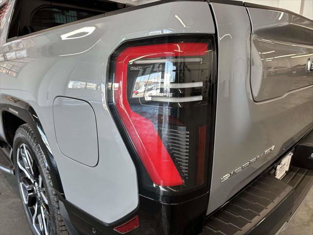 Used 2024 GMC Sierra EV Denali image 11