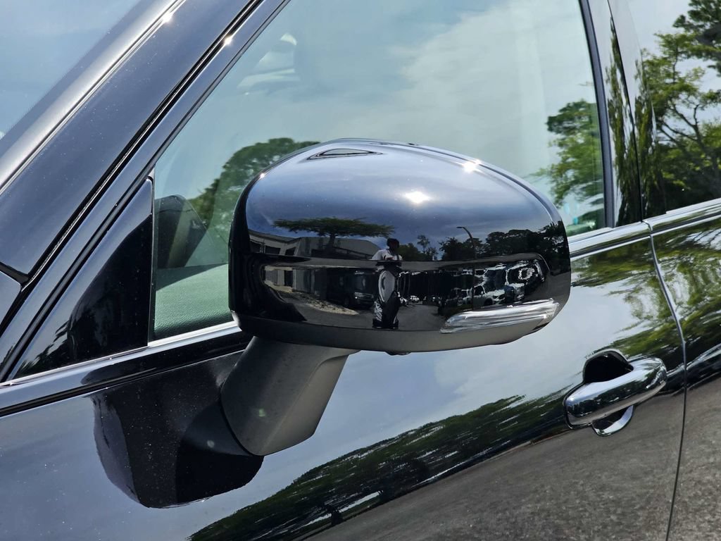New 2026 Volvo XC60 T8 Ultra w/ Protection Package Premier AWD/4WD image 9