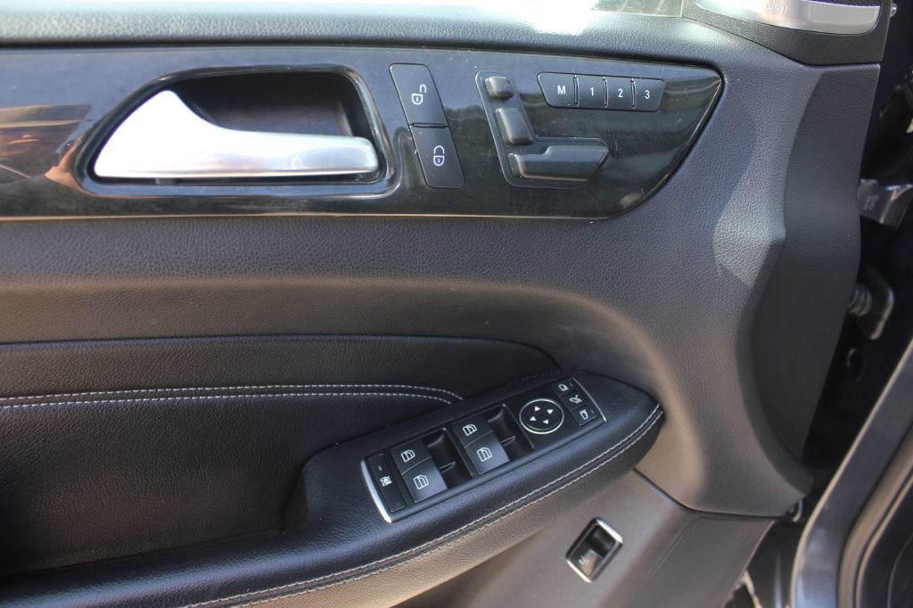 Used 2015 Mercedes-Benz ML 350 4MATIC image 29
