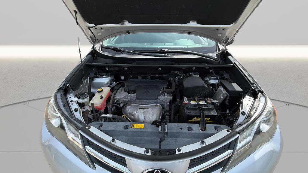 Used 2015 Toyota RAV4 LE image 27