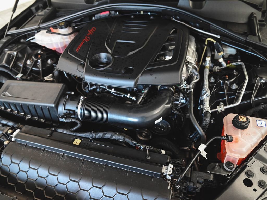 Used 2024 Alfa Romeo Giulia Veloce image 38