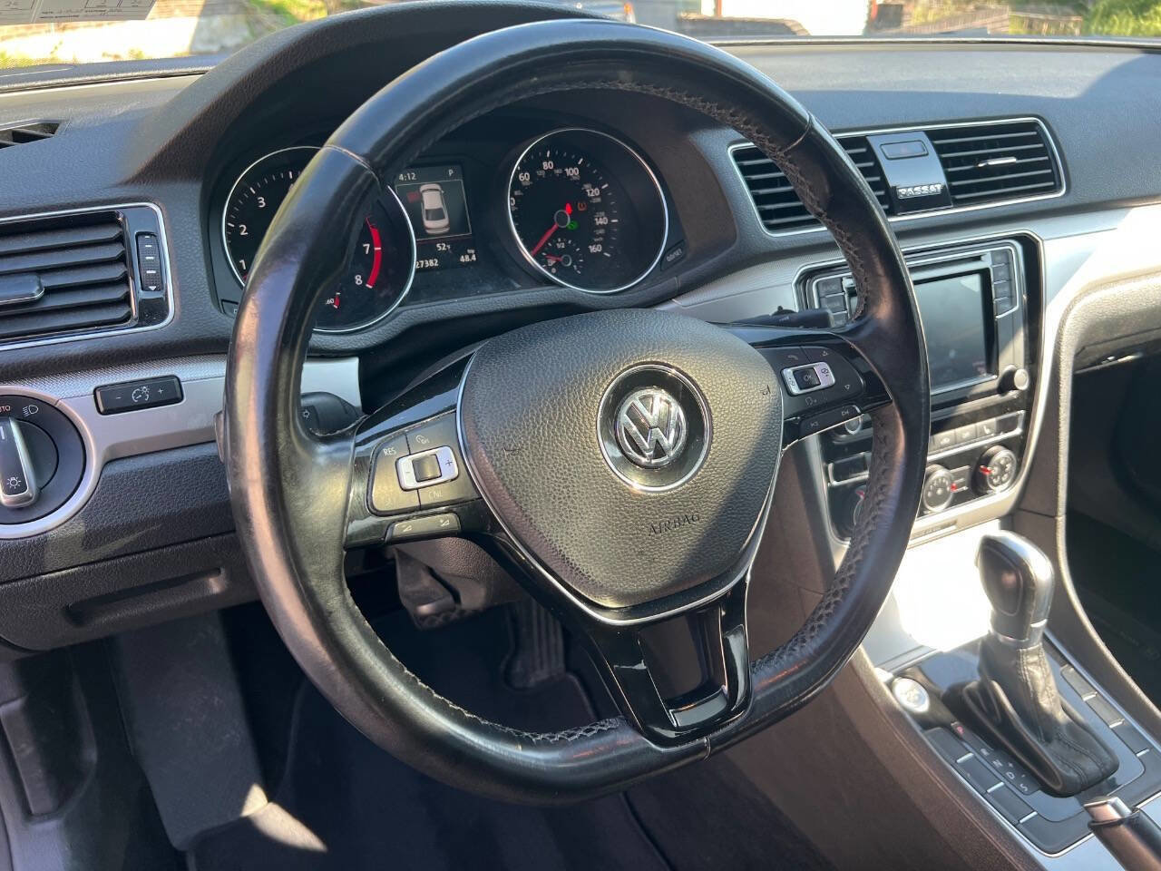 Used 2019 Volkswagen Passat 2.0T Wolfsburg w/ Wheels & Sunroof Package FWD image 5