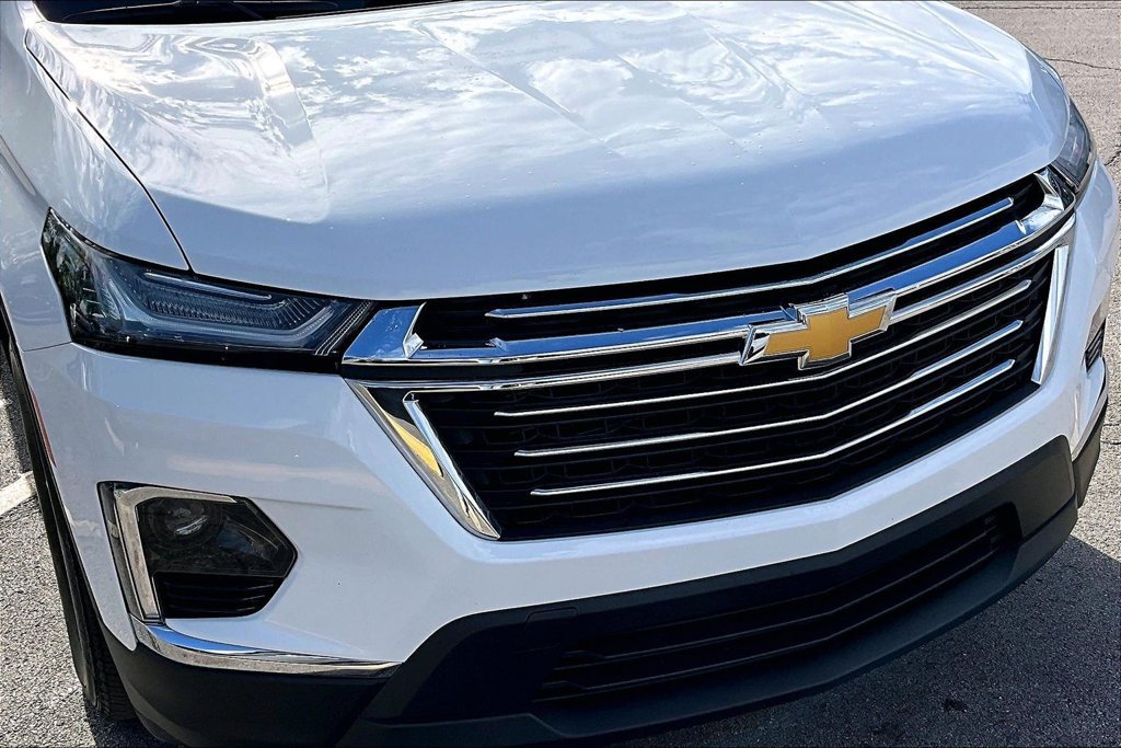 Used 2023 Chevrolet Traverse LT FWD image 32