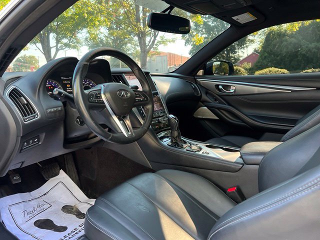 Used 2017 INFINITI Q60 2.0t w/ Premium Plus Package 2.0T AWD/4WD image 11