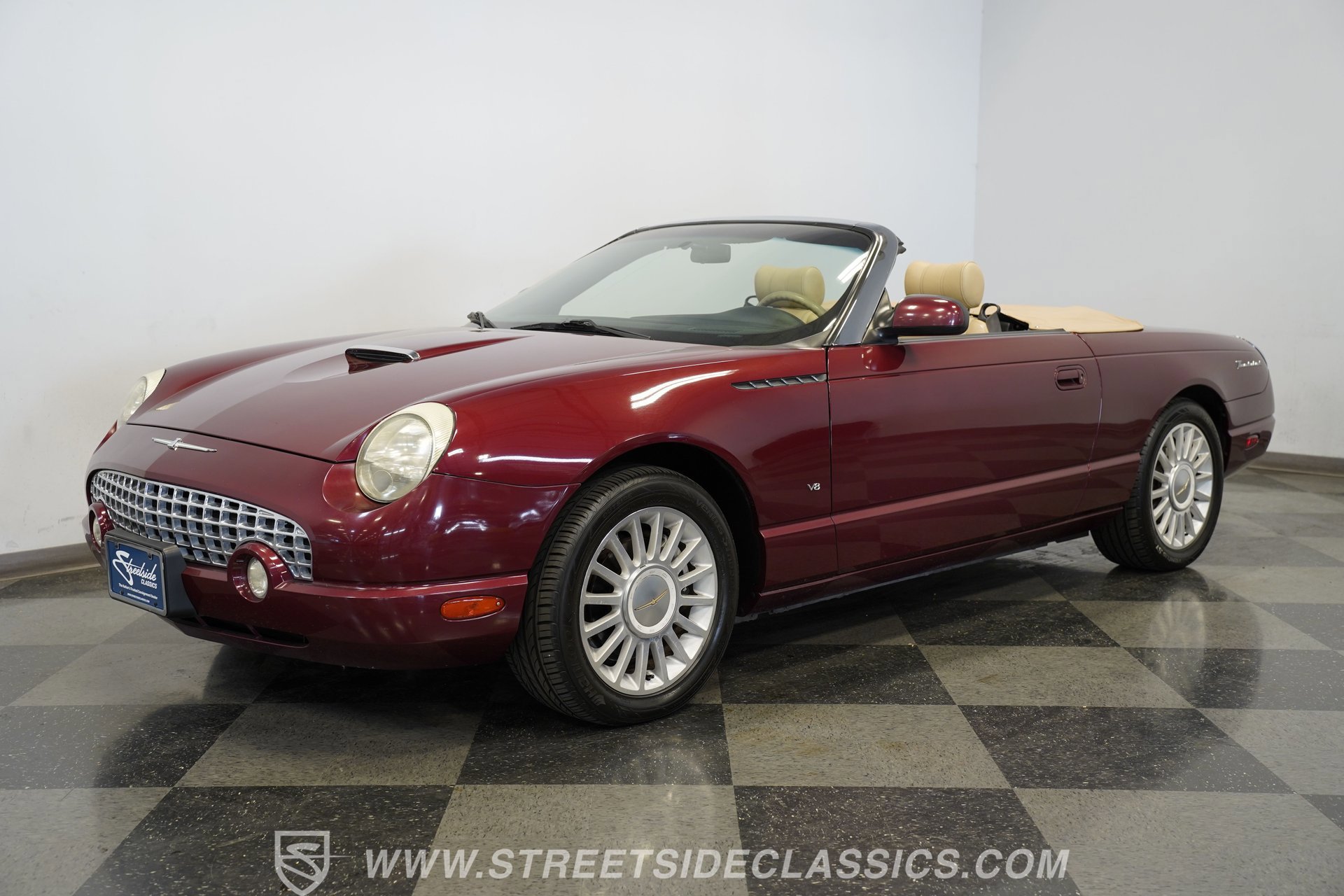 Used 2004 Ford Thunderbird RWD image 6