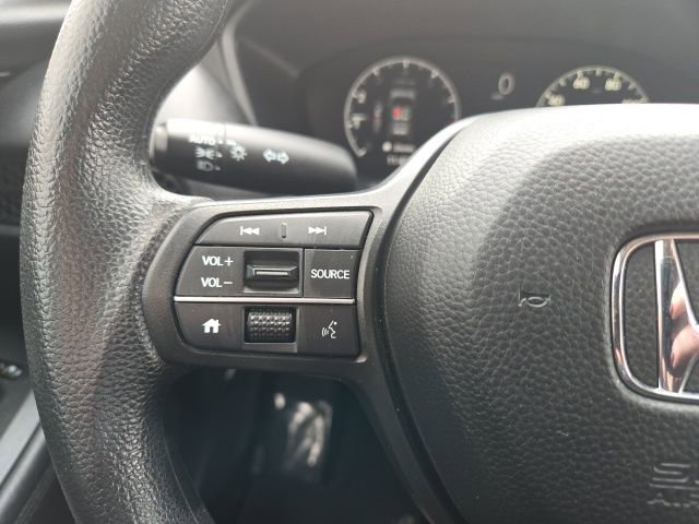 Used 2025 Honda HR-V LX image 15