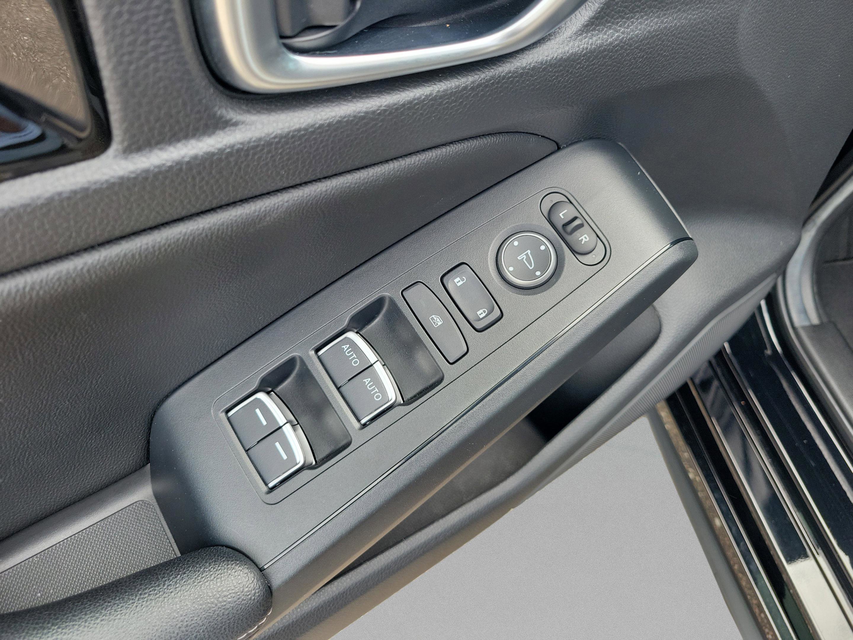 Certified 2024 Honda Civic EX-L image 23