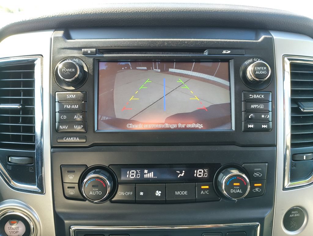 Used 2017 Nissan Titan SV AWD/4WD image 6