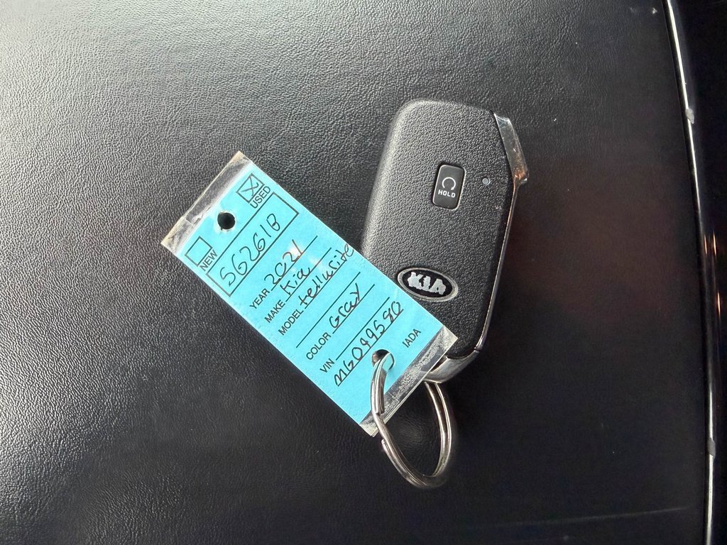 Used 2021 Kia Telluride LX image 34