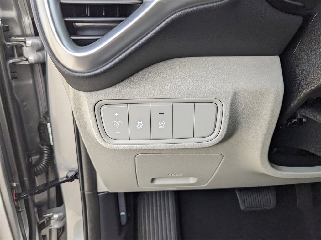 Certified 2025 Kia Soul LX image 27