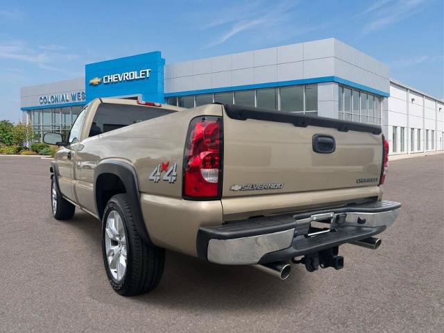 Used 2005 Chevrolet Silverado 1500 LS w/ Light Duty Power Package AWD/4WD image 9