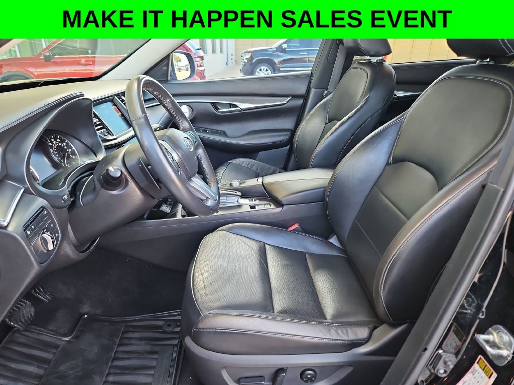 Used 2023 INFINITI QX50 Luxe FWD image 9
