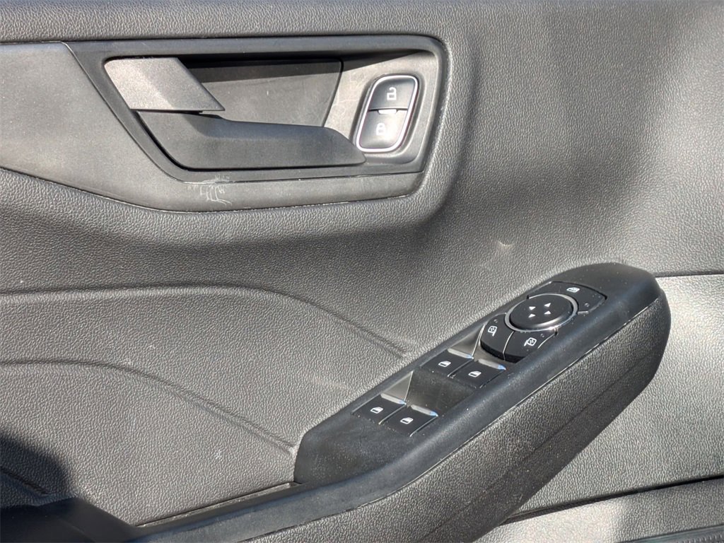 Used 2025 Ford Escape Active image 13