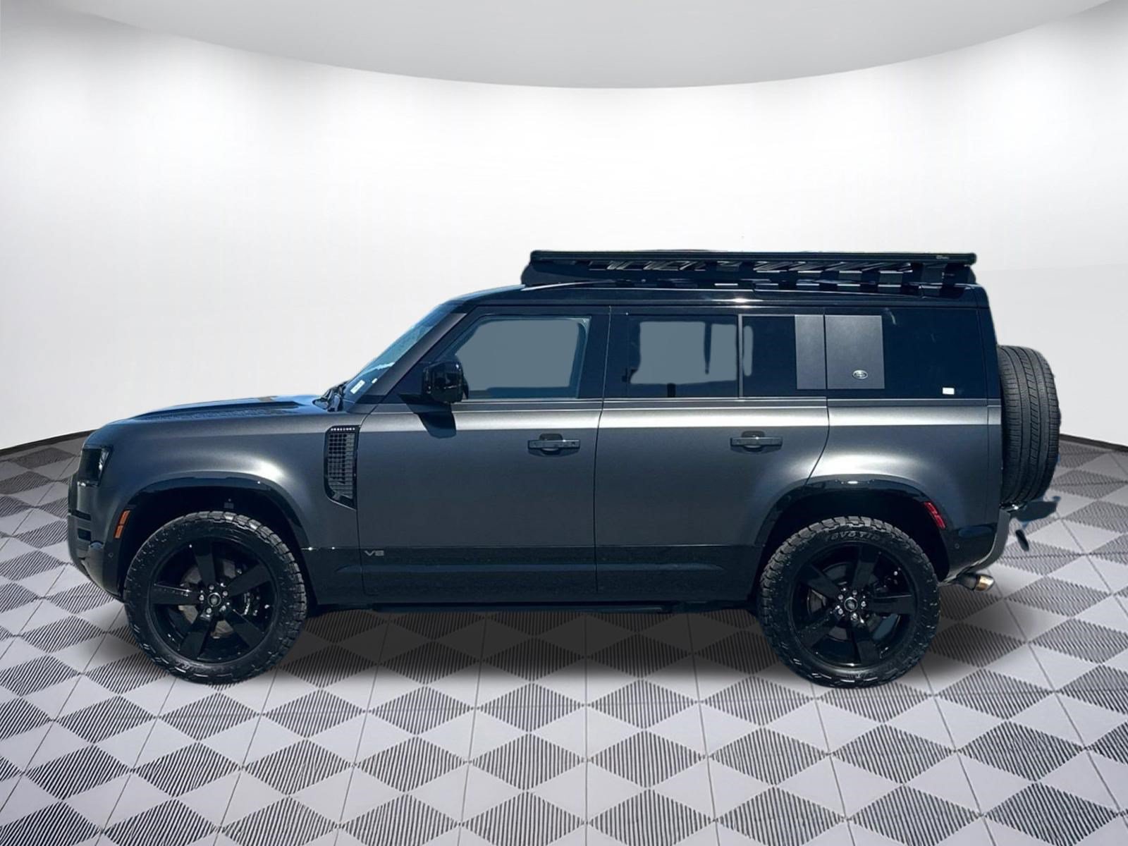 Used 2024 Land Rover Defender 110 Carpathian Edition AWD/4WD image 2