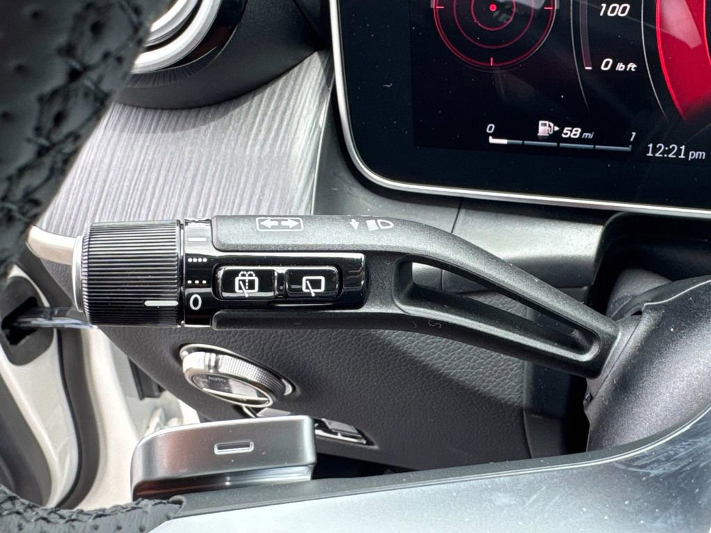 New 2025 Mercedes-Benz GLC 300 4MATIC image 30