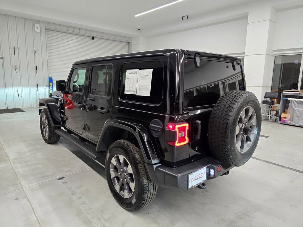 Certified 2018 Jeep Wrangler Unlimited Sahara image 4