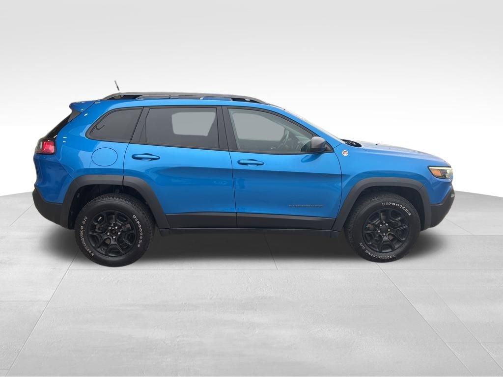 Used 2020 Jeep Cherokee Trailhawk w/ Cold Weather Group image 8