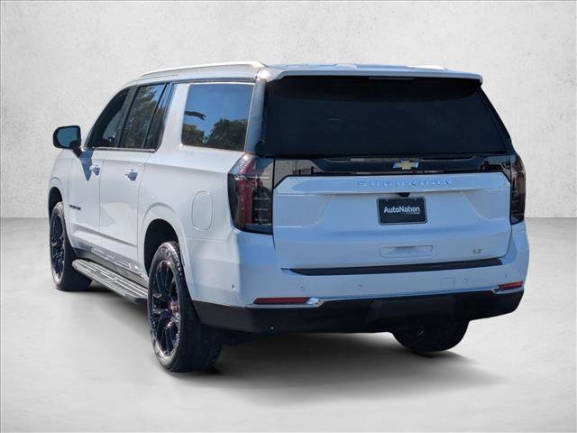 New 2026 Chevrolet Suburban LT image 9