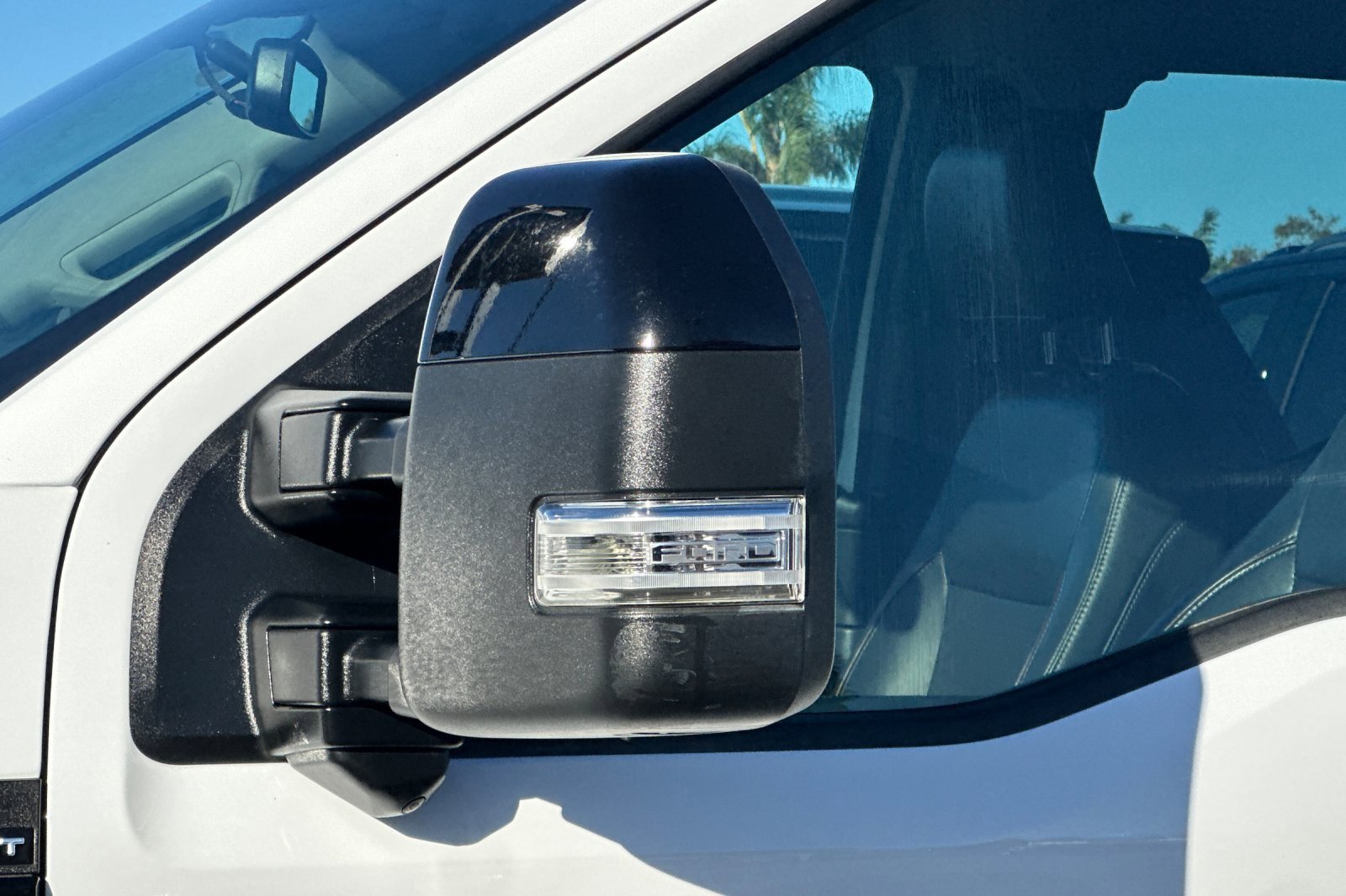 Used 2024 Ford F250 Lariat w/ Sport Appearance Package image 51