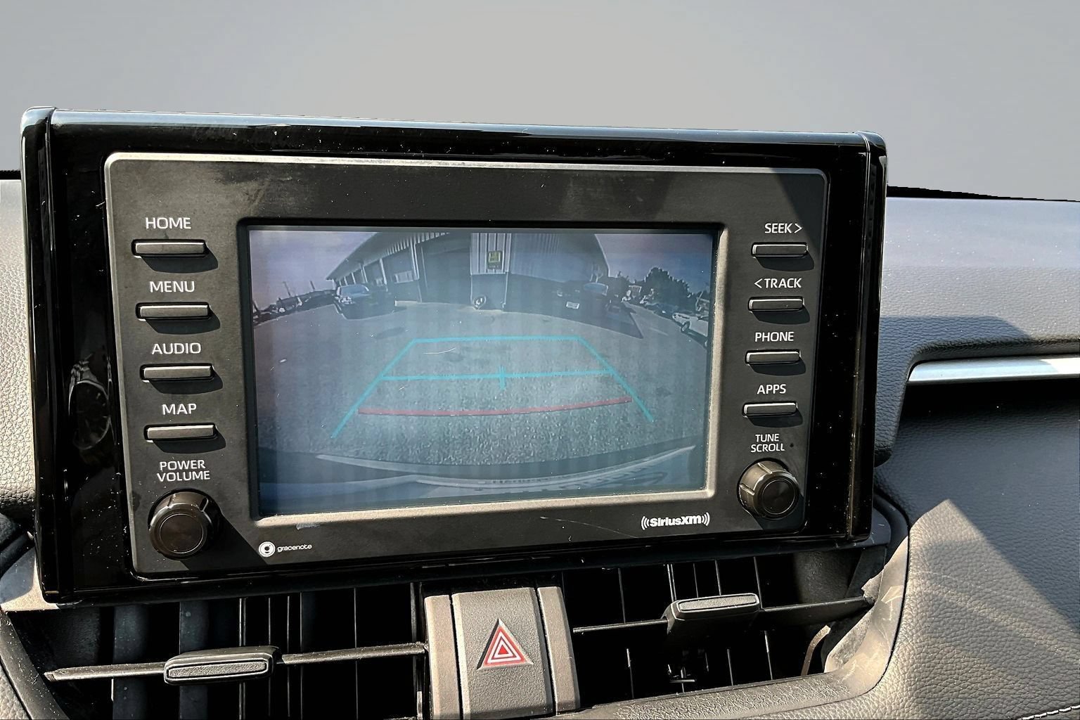 Used 2022 Toyota RAV4 LE FWD image 10