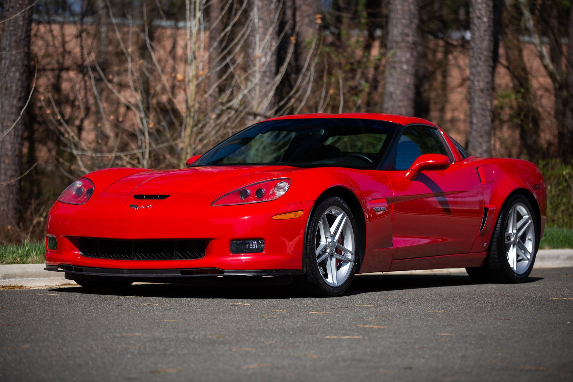 Used 2007 Chevrolet Corvette Z06 w/ Preferred Equipment Group RWD image 1