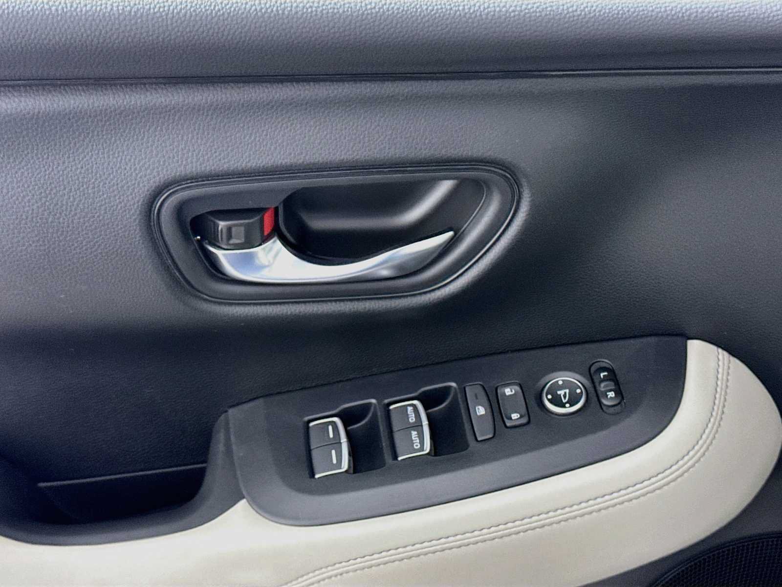 Certified 2024 Honda HR-V EX-L image 17