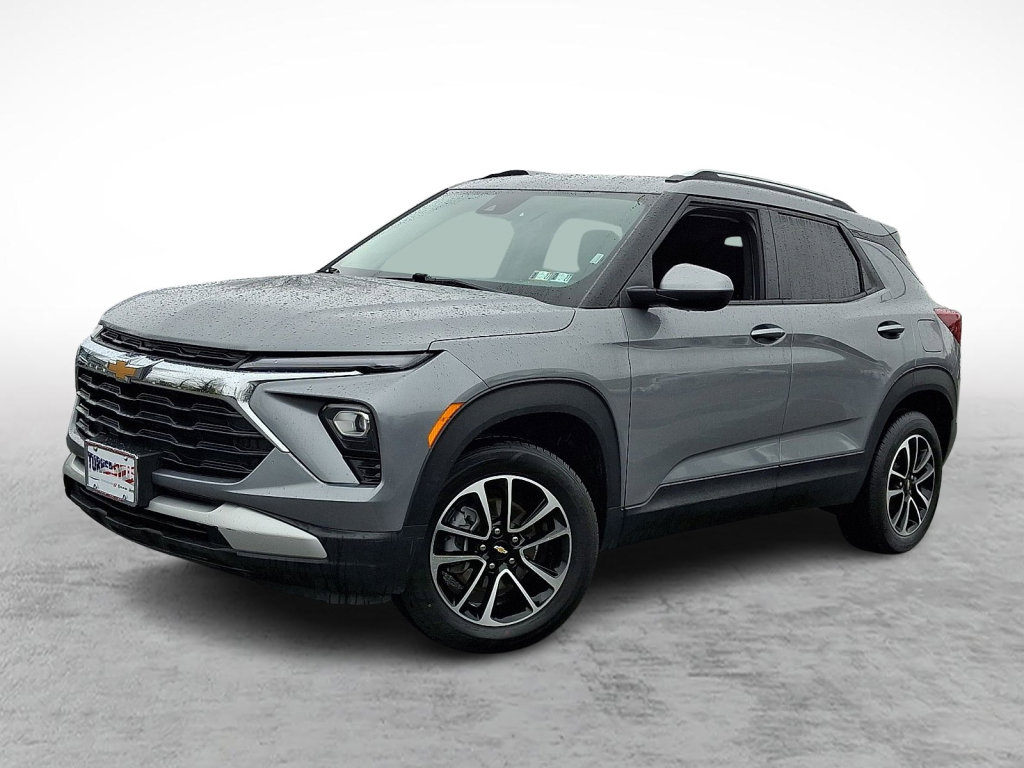 Used 2025 Chevrolet TrailBlazer LT image 1