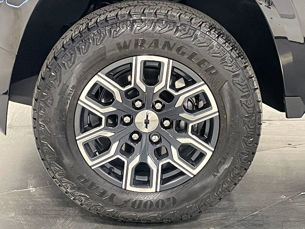 Used 2023 Chevrolet Colorado Z71 w/ Z71 Convenience Package 2 image 34