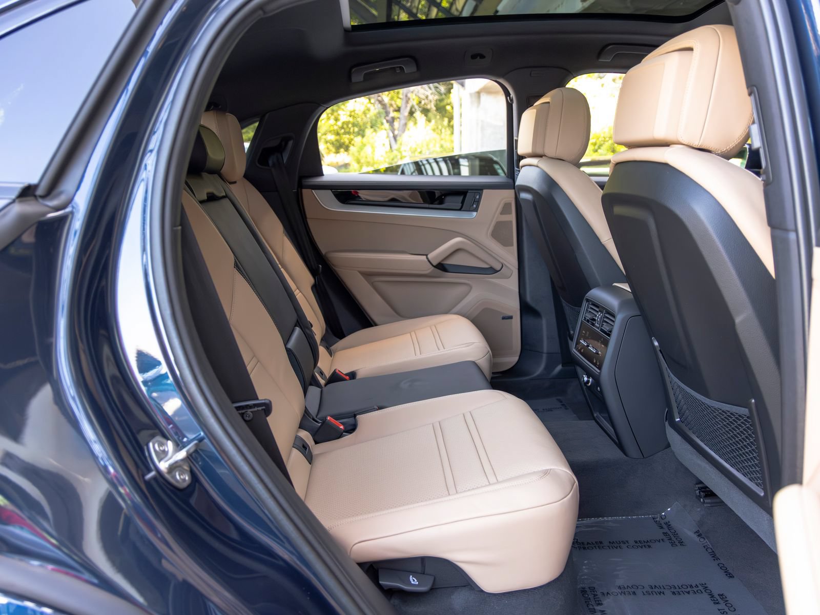 New 2026 Porsche Cayenne Coupe AWD/4WD image 53
