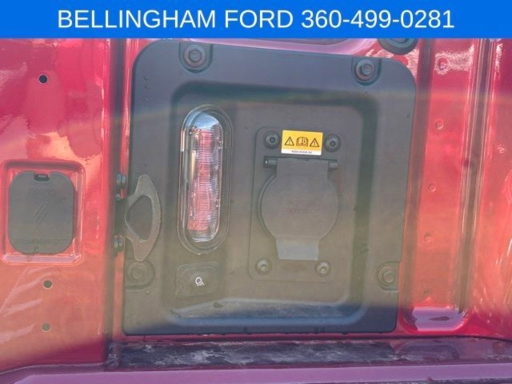 New 2025 Ford Maverick XLT w/ XLT Luxury Package image 9