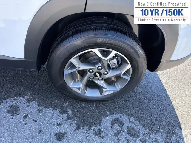 Used 2024 Chevrolet Trax LT w/ LT Convenience Package image 13