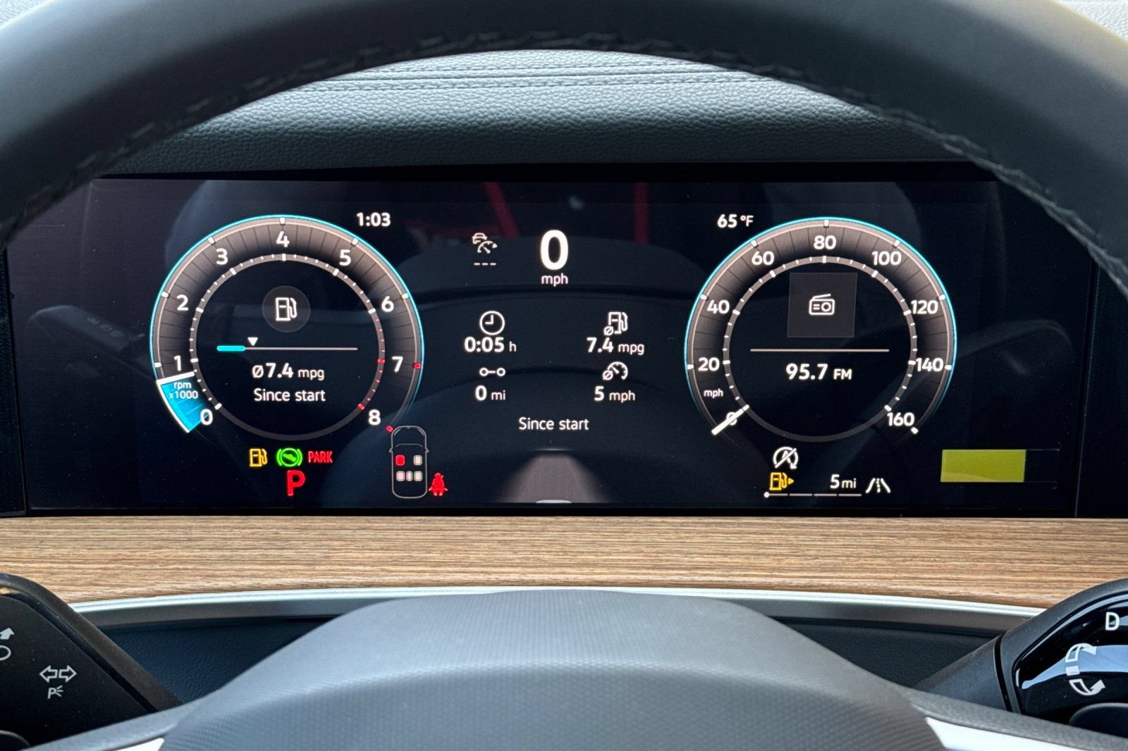 New 2026 Volkswagen Tiguan SEL R-Line AWD/4WD image 25