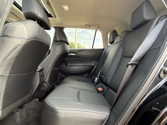 Certified 2025 Toyota Corolla Cross XLE w/ Convenience Package FWD image 23