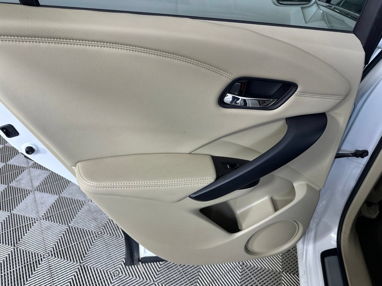 Used 2017 Acura RDX FWD w/ Technology Package image 27