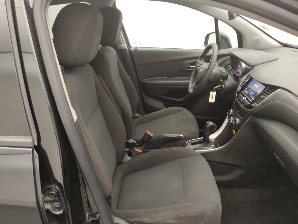 Used 2020 Chevrolet Trax LS w/ Tint and Cruise Package FWD image 21