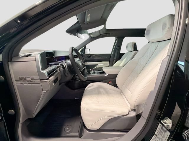 New 2026 Cadillac Escalade IQ Sport 1 w/ LPO, ONYX Package AWD/4WD image 18
