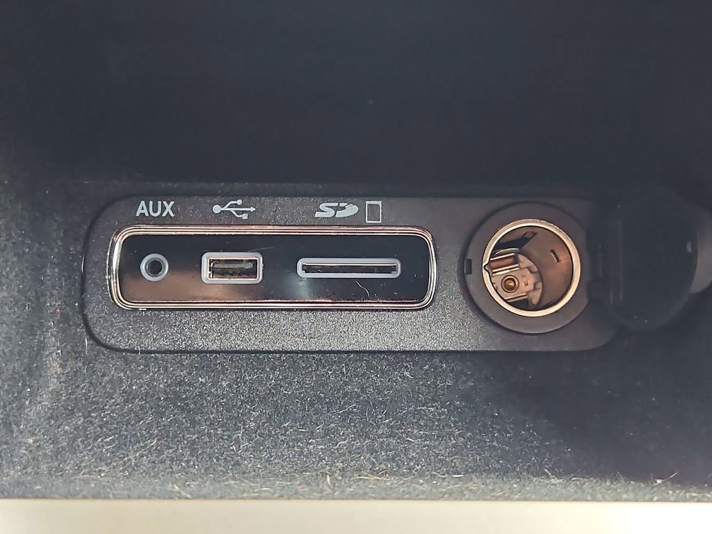 Used 2015 Jeep Grand Cherokee Limited w/ Trailer Tow Group IV image 26