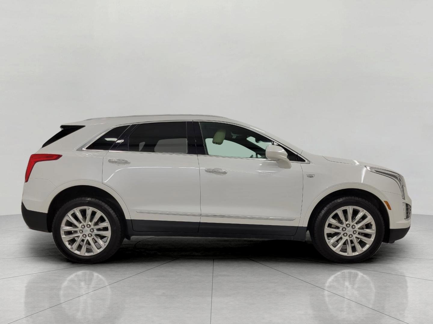 Used 2019 Cadillac XT5 Premium Luxury image 11