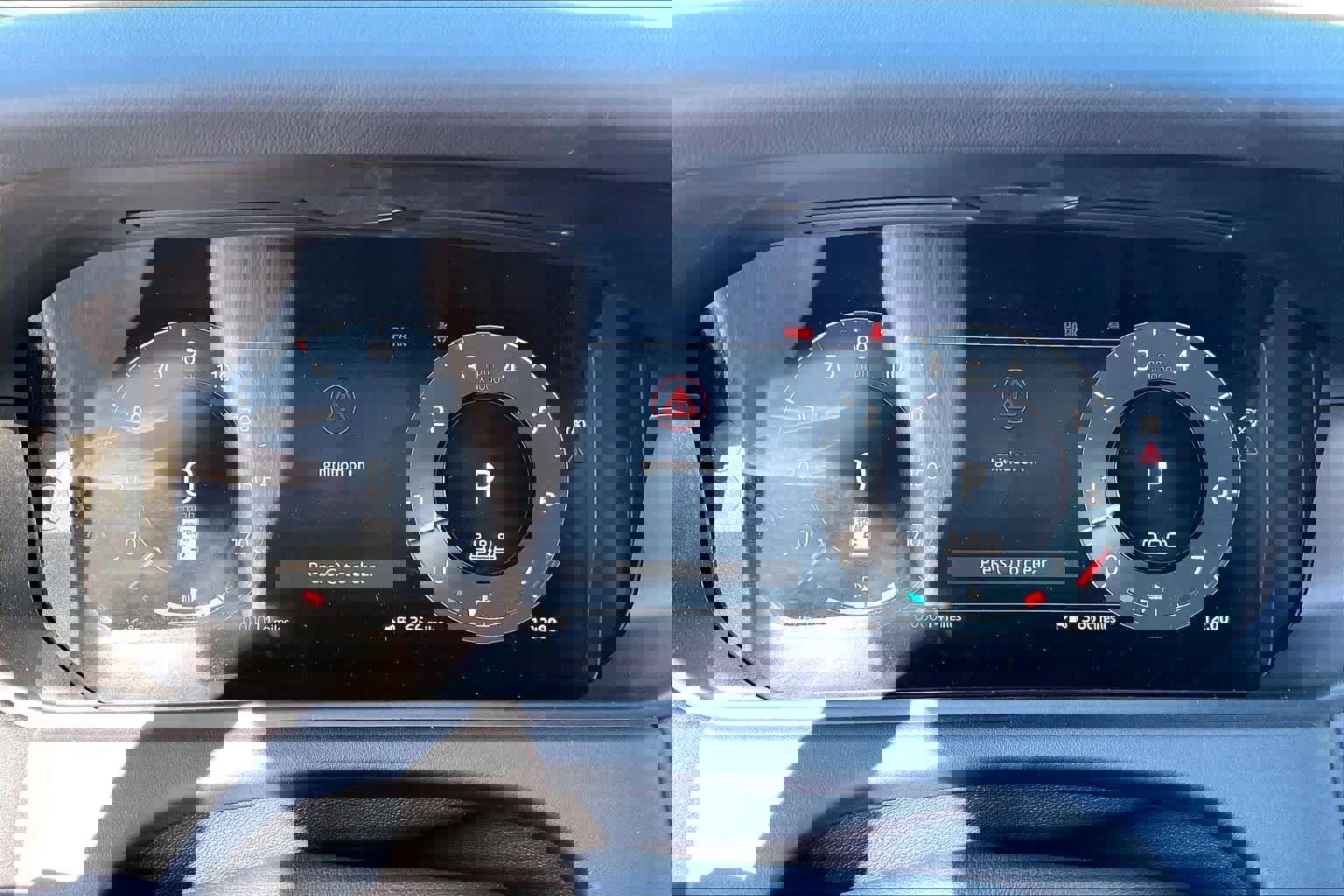 New 2026 Land Rover Range Rover Velar Dynamic SE image 19