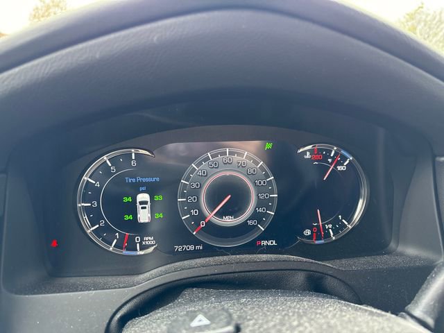 Used 2017 Cadillac Escalade Premium Luxury image 18