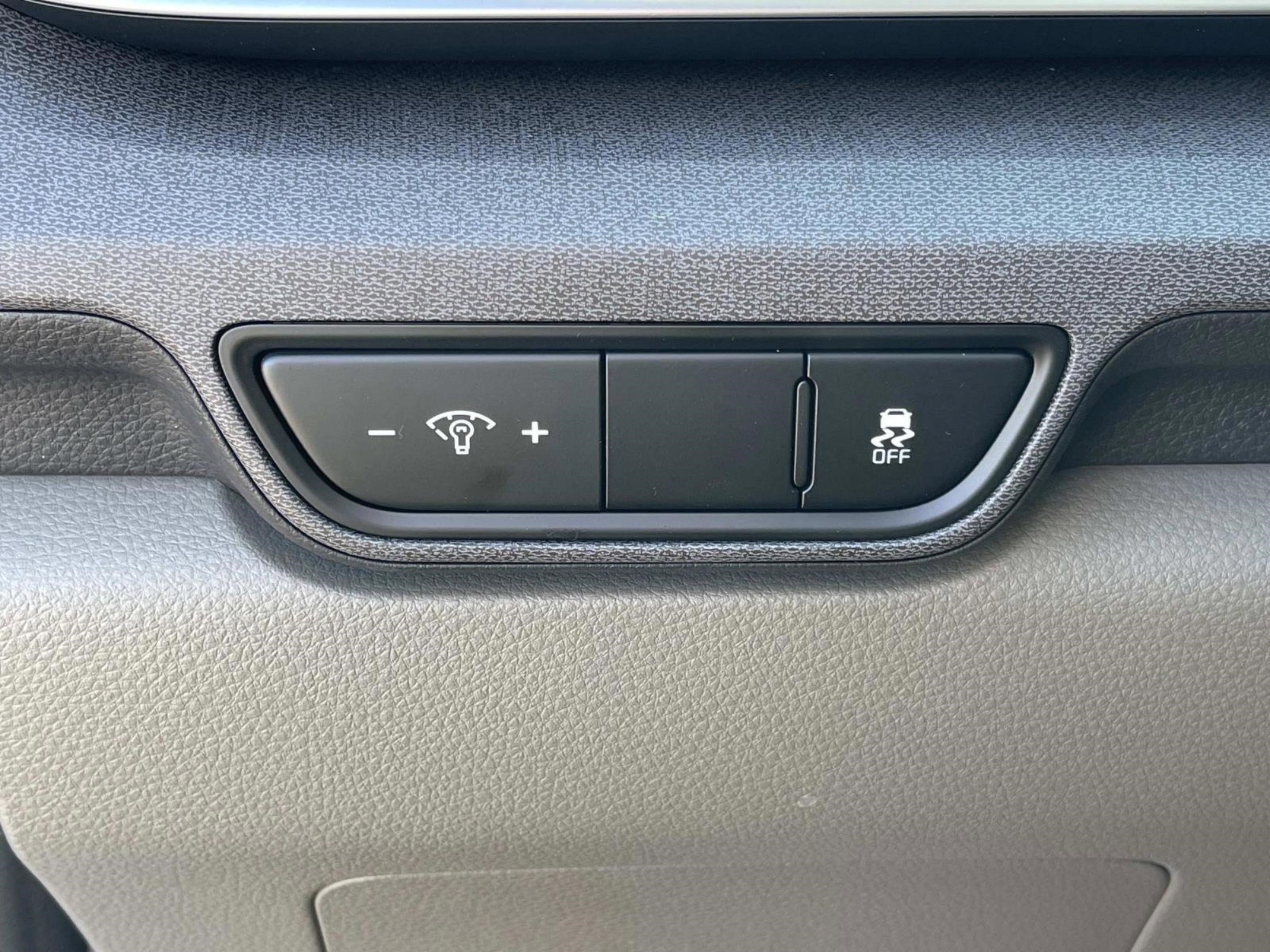 New 2026 Kia Carnival EX image 34