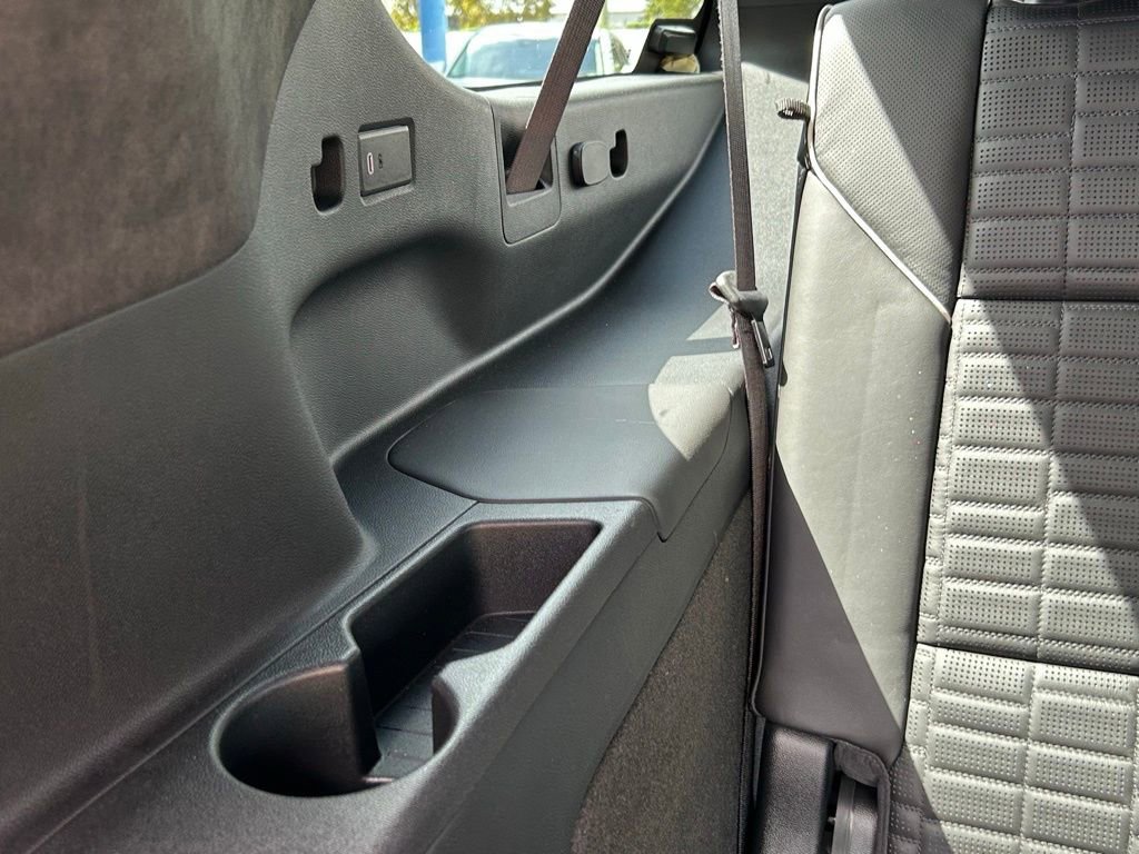 Used 2024 Cadillac Escalade ESV Sport Platinum w/ LPO, ONYX Package image 49