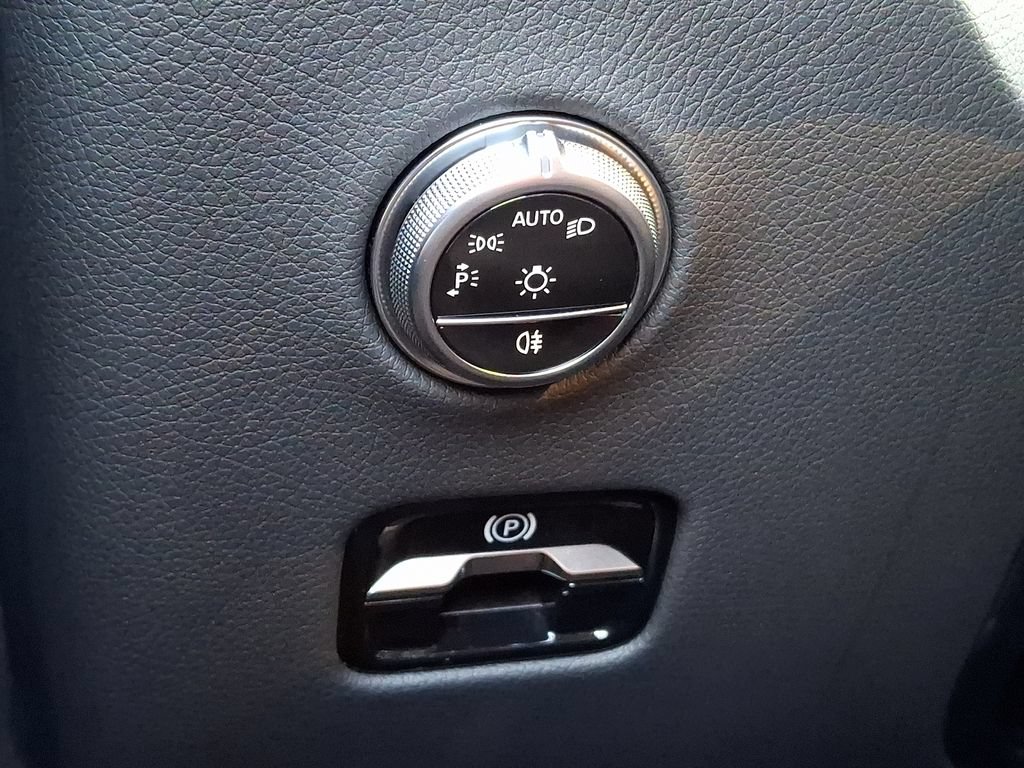 Used 2023 Mercedes-Benz GLC 300 4MATIC image 22