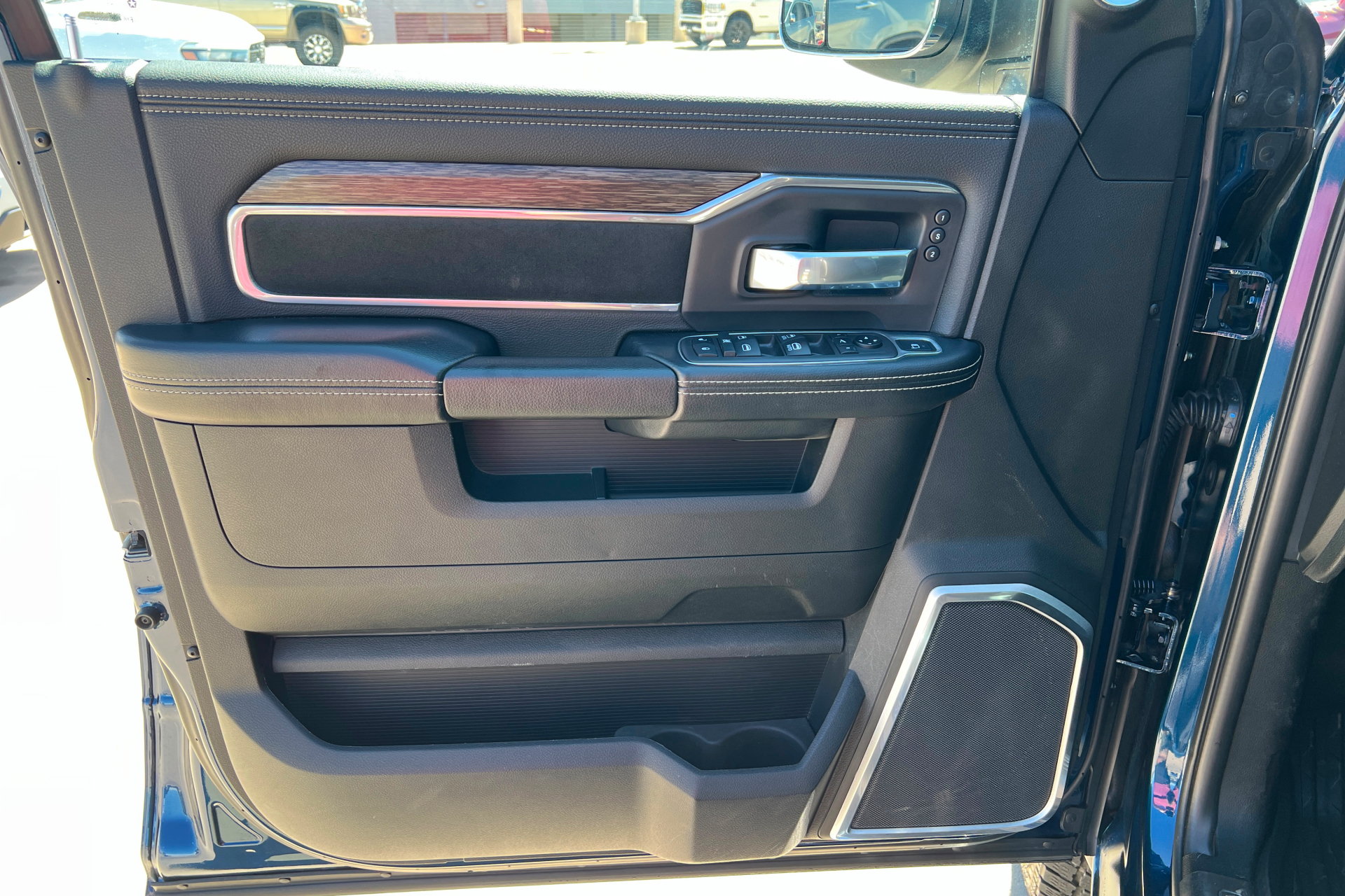 Certified 2021 RAM 2500 Laramie AWD/4WD image 14
