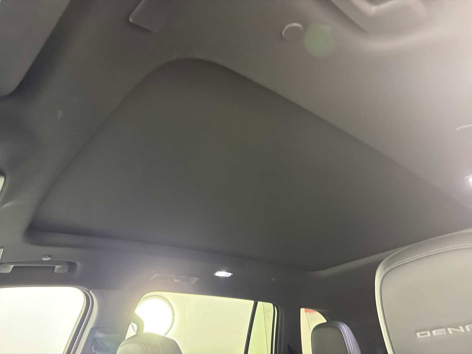 Used 2024 GMC Acadia Denali FWD image 34