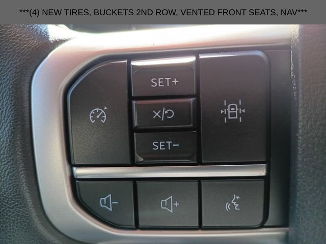 Used 2024 Ford Expedition Max XLT image 7