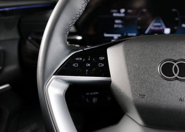 Certified 2025 Audi Q5 Premium Plus w/ Premium Plus image 18