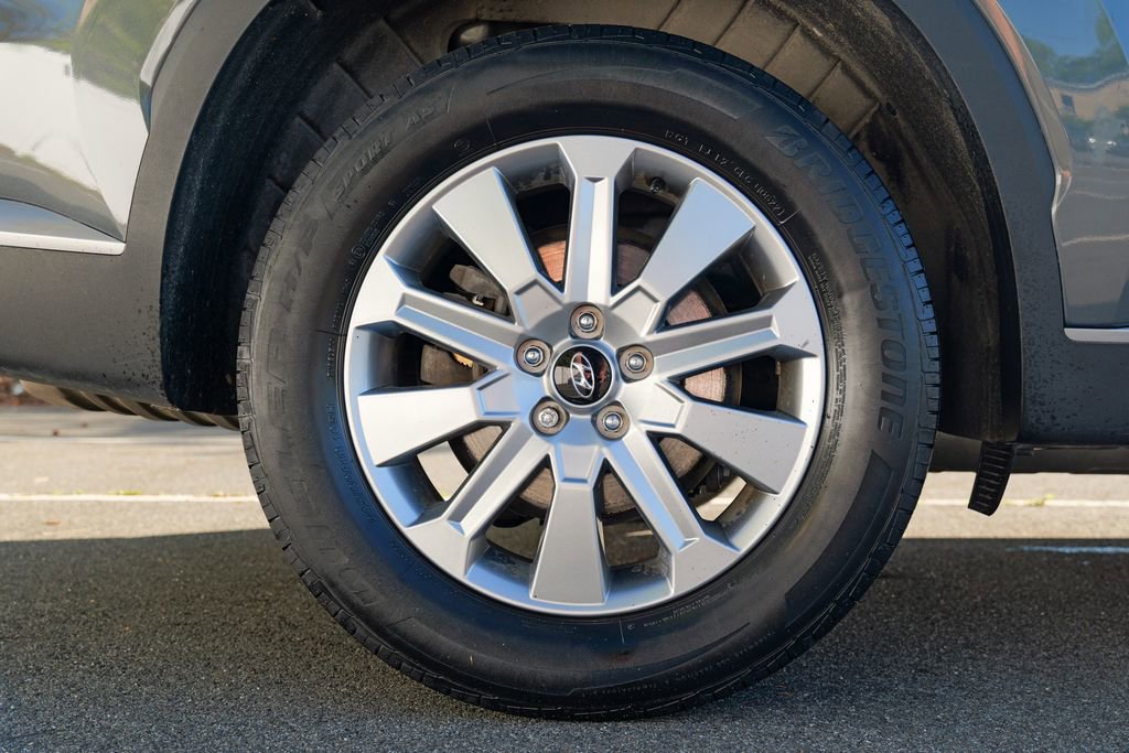 Used 2023 Hyundai Palisade SE AWD/4WD image 12